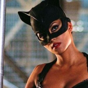 Quand Halle Berry, ancienne Catwoman, sauvait une famille de chats noirs